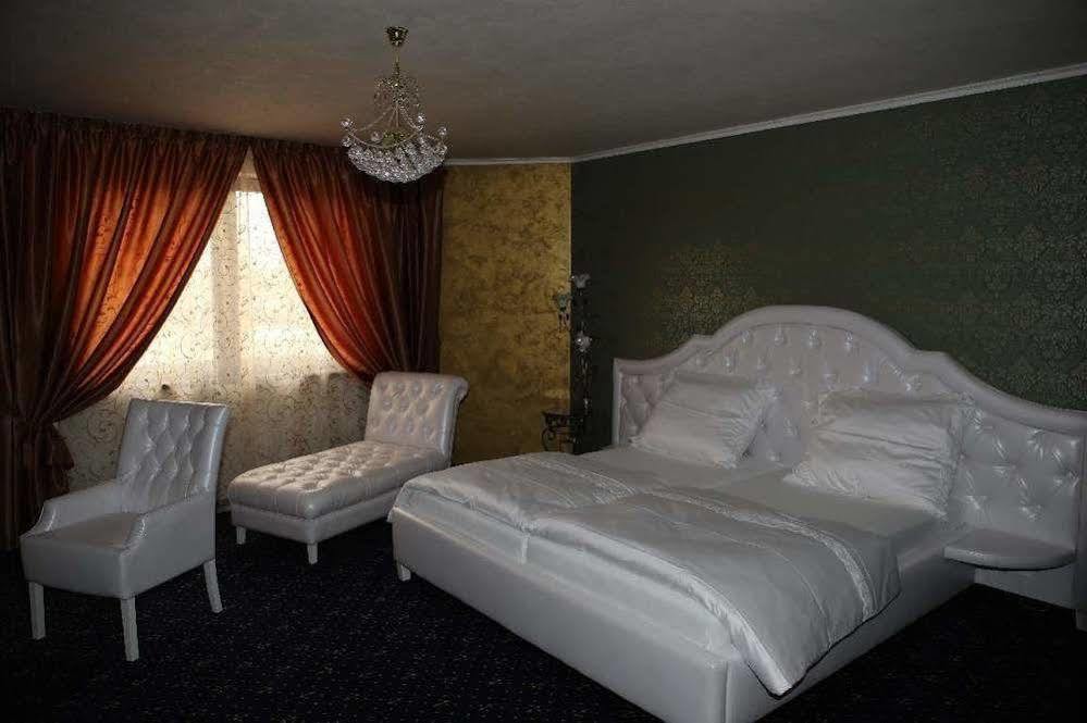 Hotel Kotva Bratislava Eksteriør bilde